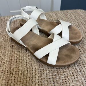 Yuu Hype Women's Size 7 M White‎ Comfort Sling Back Sandals Elastic Strap